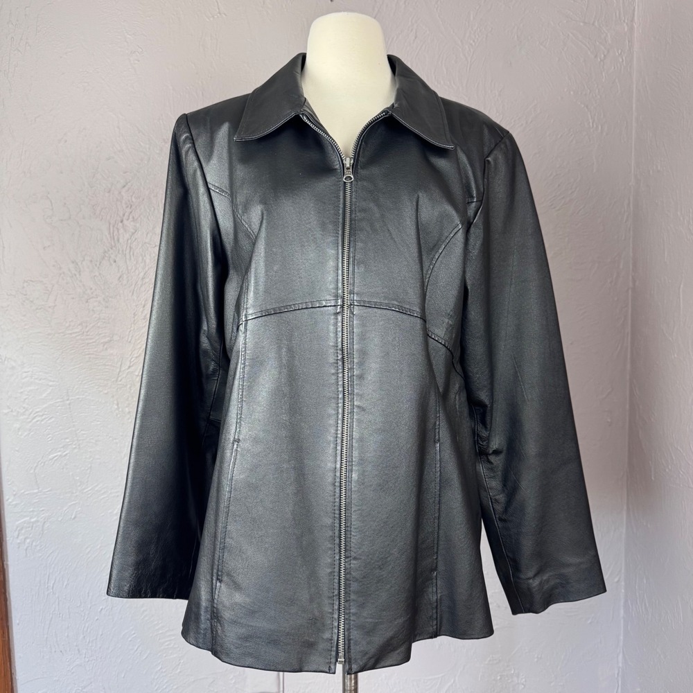 Vintage 90s Women's Large Jacqueline Ferrar genuine leather fitted zip jacket
